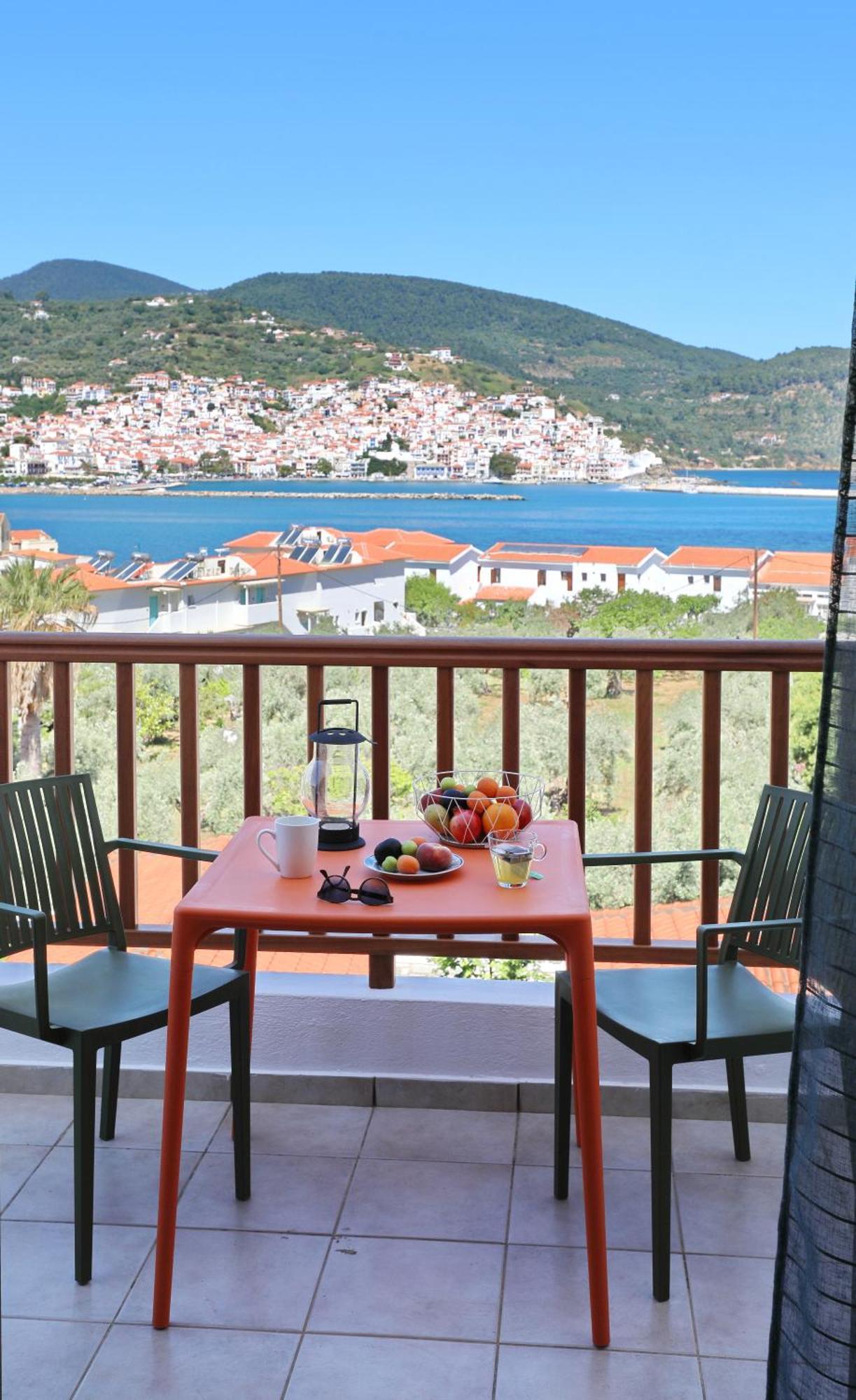 Maistros Suites - Pera Skopelos Dış mekan fotoğraf