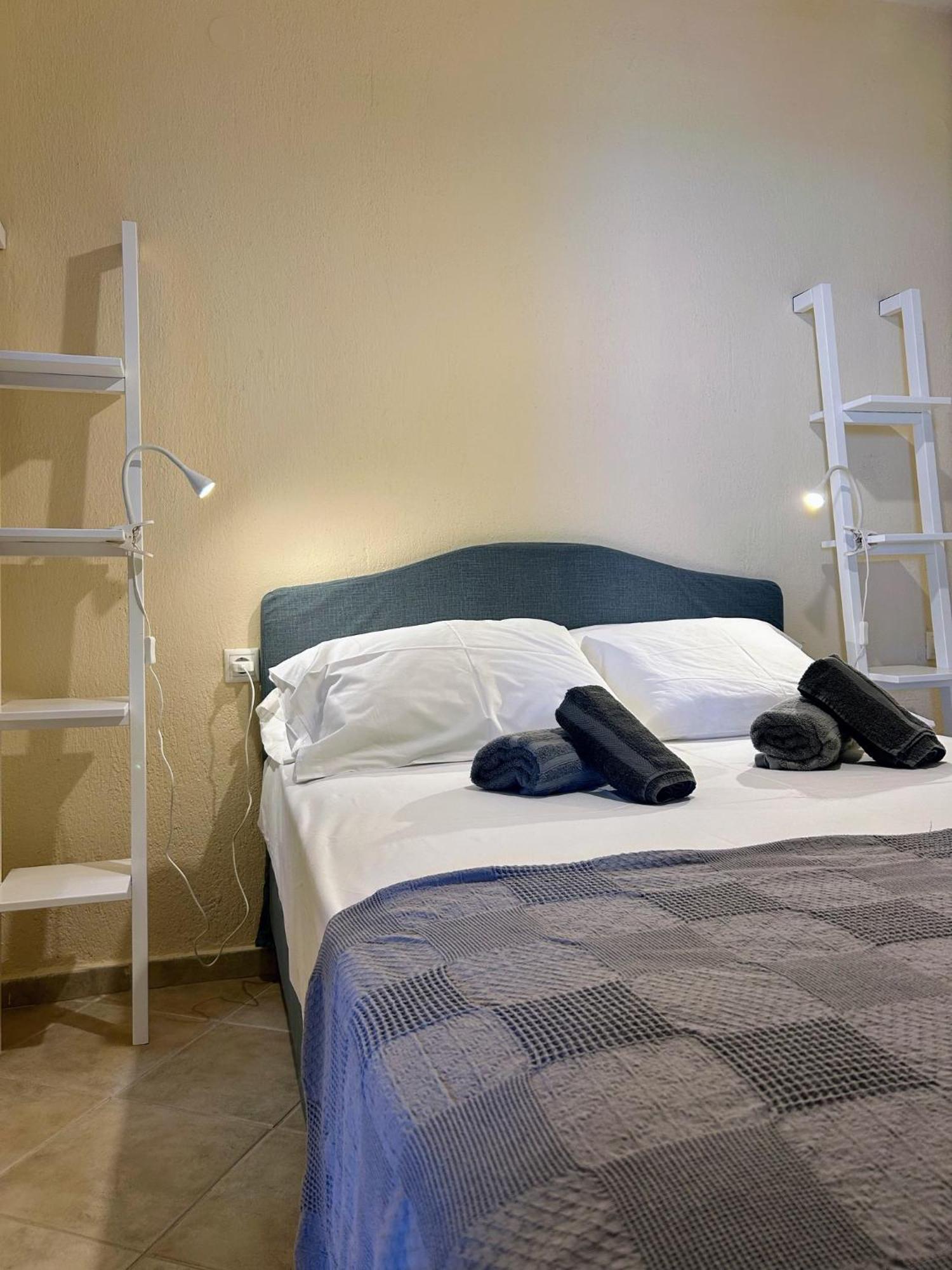Maistros Suites - Pera Skopelos Dış mekan fotoğraf